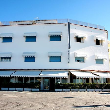 Hotel Excelsior 法诺 外观 照片