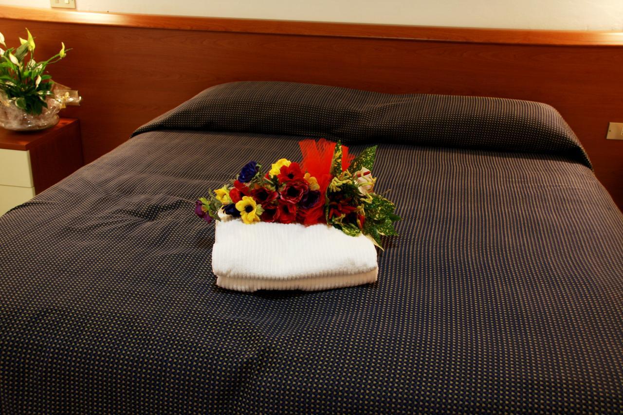 Hotel Excelsior 法诺 客房 照片