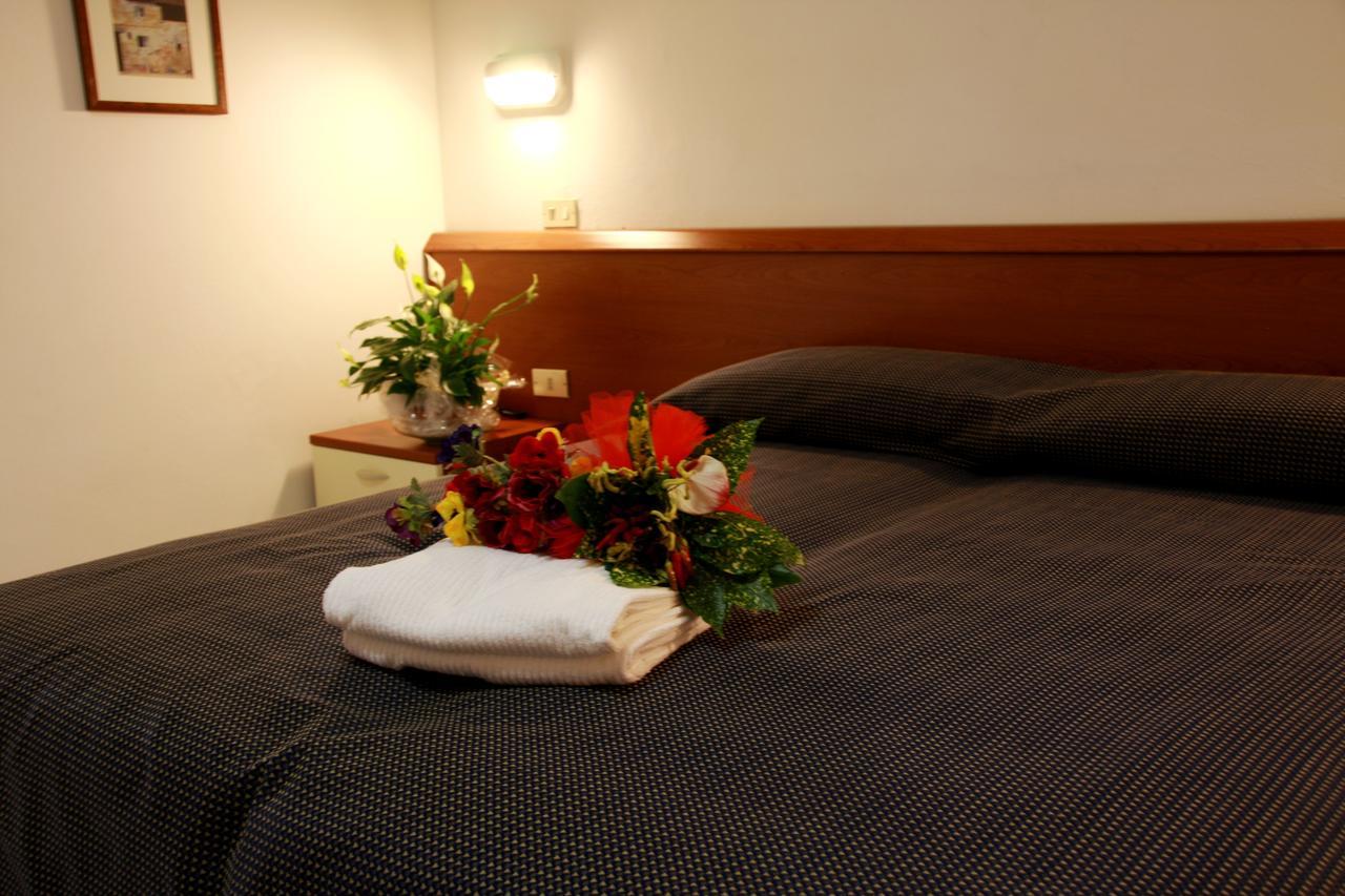 Hotel Excelsior 法诺 外观 照片